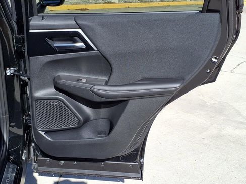 Used 2026 Mitsubishi Outlander ES FWD image 11