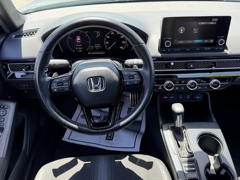 Used 2025 Honda Civic Sport image 12