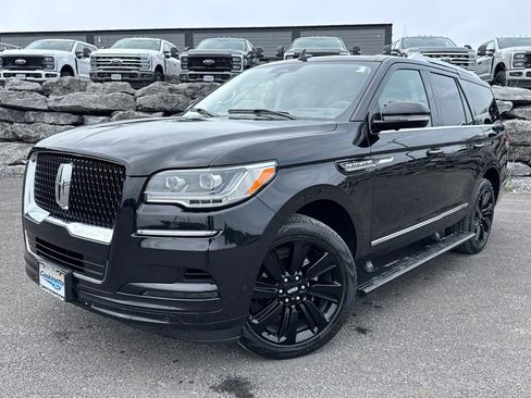Used 2023 Lincoln Navigator Reserve w/ Equipment Group 201A AWD/4WD image 1