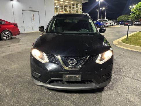 Used 2015 Nissan Rogue SV w/ SV Moonroof Package AWD/4WD image 4