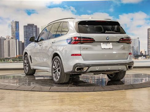 Used 2024 BMW X5 xDrive50e w/ M Sport Package AWD/4WD image 9