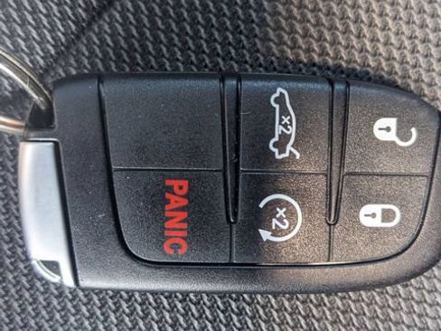 Used 2016 Dodge Charger SXT w/ Navigation & Travel Group RWD image 32