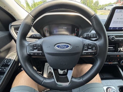 Used 2023 Ford Escape Active image 15