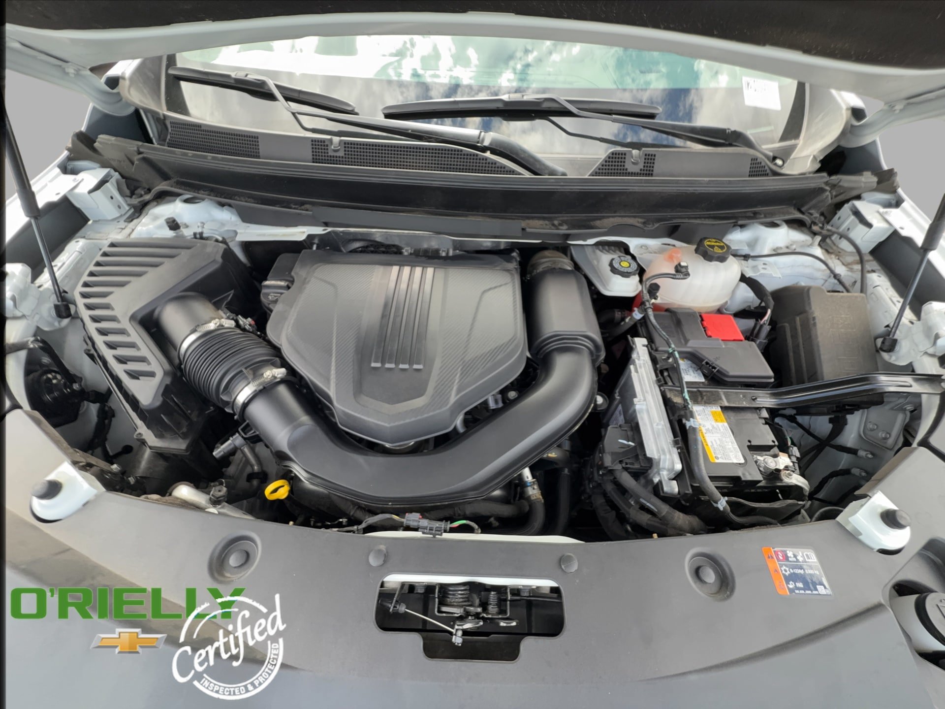 Used 2025 Buick Enclave Preferred AWD/4WD image 38