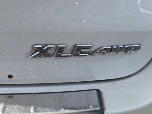 Used 2015 Toyota Highlander XLE AWD/4WD image 5