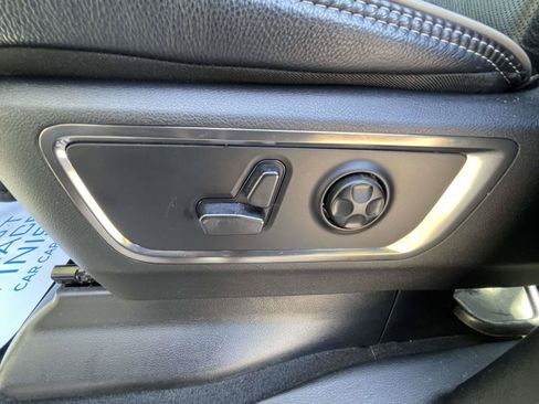 Used 2019 RAM 1500 Limited AWD/4WD image 16