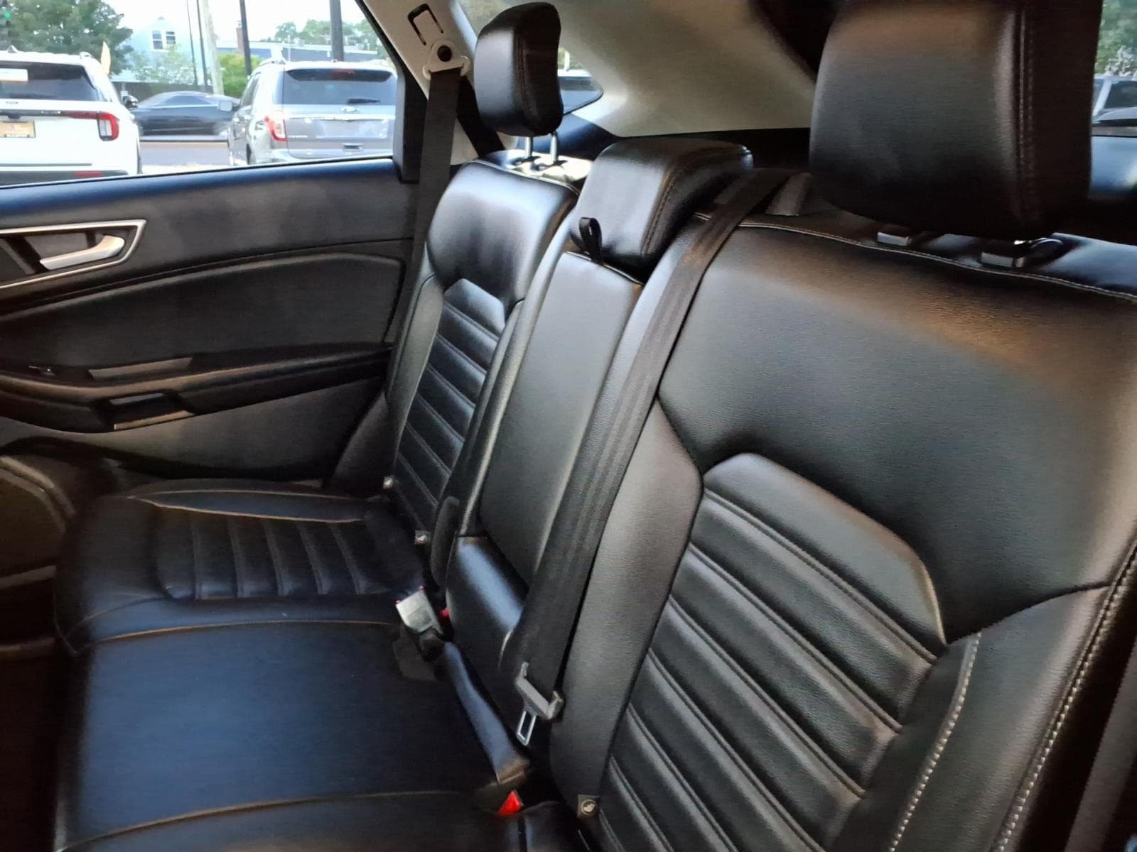 Used 2023 Ford Edge SEL AWD/4WD image 10