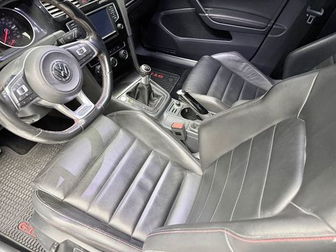 Used 2016 Volkswagen GTI SE w/ Lighting Package (SEL) FWD image 9