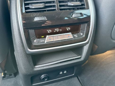 Used 2026 BMW X7 xDrive40i image 22
