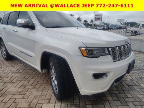 Used 2020 Jeep Grand Cherokee Overland AWD/4WD image 3