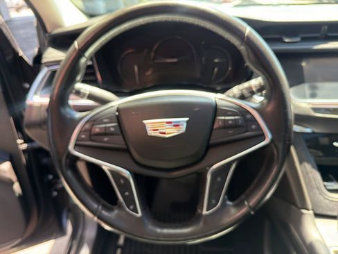 Used 2019 Cadillac XT5 Premium Luxury w/ Driver Assist Package AWD/4WD image 22