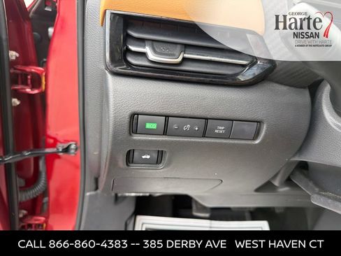 Used 2020 Nissan Sentra SV w/ SV Premium Package FWD image 17