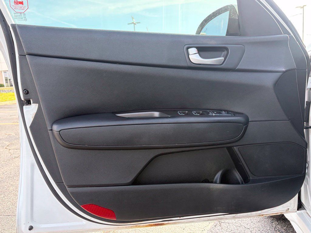 Used 2018 Kia Optima S w/ Panoramic Sunroof Package FWD image 16
