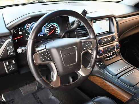 Used 2018 GMC Yukon Denali w/ Denali Ultimate Package image 13