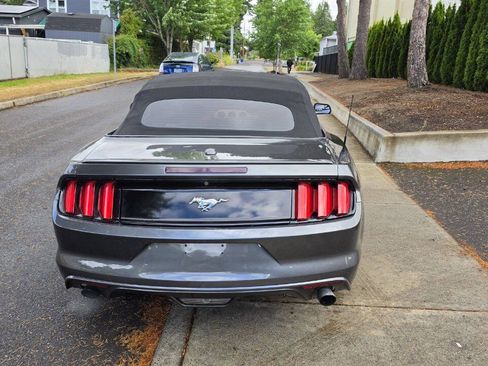 Used 2016 Ford Mustang Premium RWD image 6
