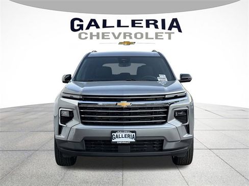 New 2026 Chevrolet Traverse LT w/ Driver Confidence Package image 3