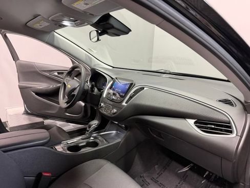 Used 2023 Chevrolet Malibu LT FWD image 24