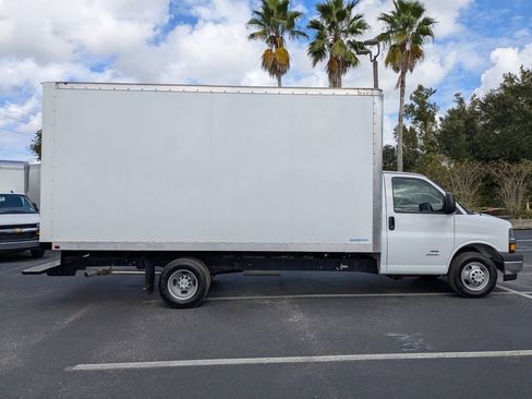 New 2025 Chevrolet Express 4500 Extended w/ Power Convenience Package image 4