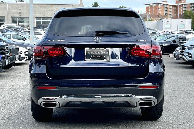 Used 2021 Mercedes-Benz GLC 300 4MATIC image 3