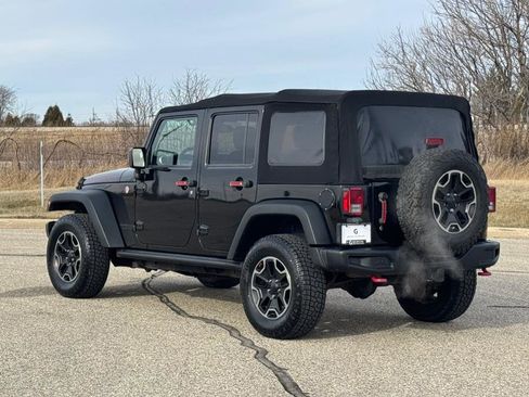 Used 2015 Jeep Wrangler Unlimited Rubicon w/ Dual Top Group image 6