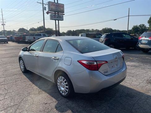 Used 2014 Toyota Corolla LE FWD image 7