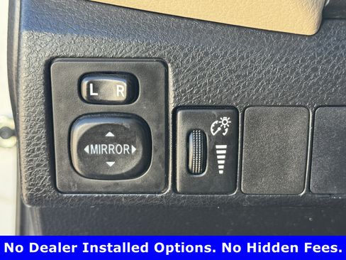 Used 2015 Toyota Corolla LE FWD image 20