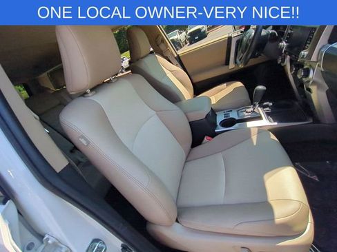Used 2023 Toyota 4Runner SR5 Premium w/ Moonroof Package RWD image 37
