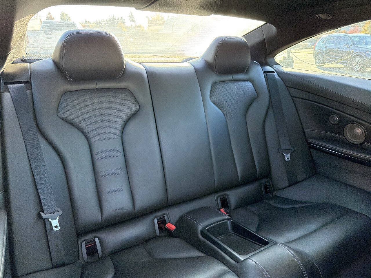 Used 2015 BMW M4 Coupe RWD image 25