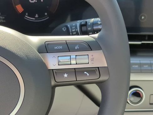 New 2026 Hyundai Kona SE FWD image 25