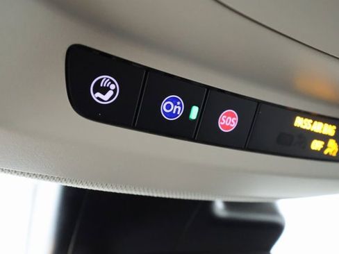 Used 2023 Buick Envision Preferred image 18