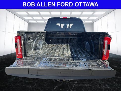 Used 2023 Ford F250 XLT w/ XLT Premium Package AWD/4WD image 15