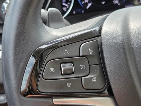 Used 2022 Buick Enclave Avenir w/ Avenir Technology Package FWD image 22