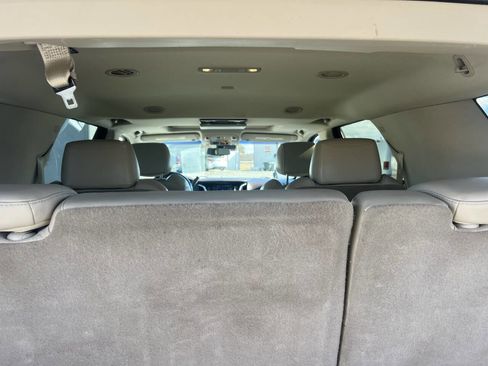 Used 2017 Cadillac Escalade Luxury image 15