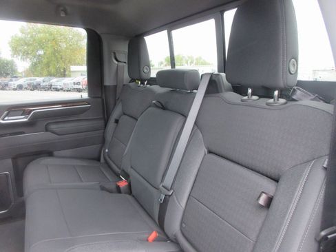 New 2026 GMC Sierra 3500 SLE w/ SLE Value Package image 15