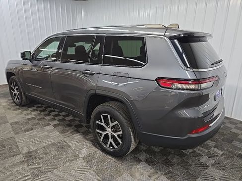 Used 2023 Jeep Grand Cherokee L Limited AWD/4WD image 9