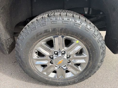 New 2026 Chevrolet Silverado 3500 High Country w/ High Country Premium Package AWD/4WD image 40