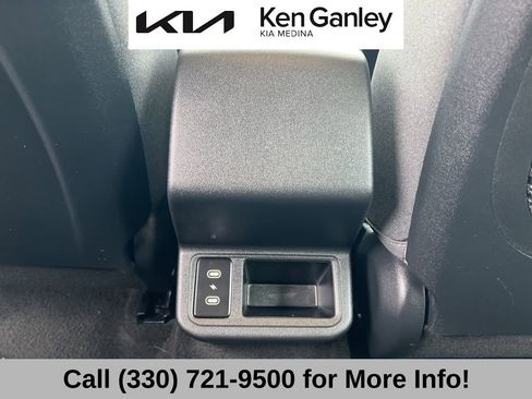 Used 2025 Kia K4 EX image 47