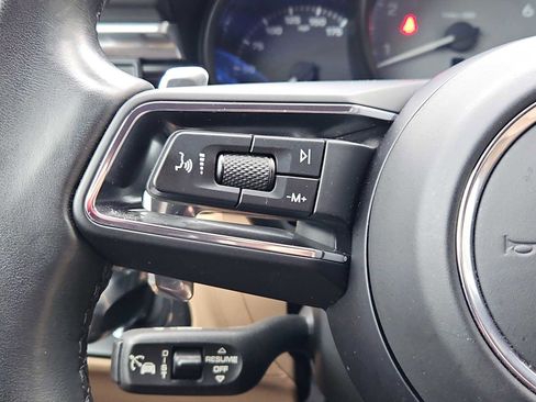 Certified 2023 Porsche Macan S image 19