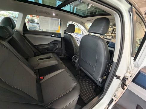 Used 2024 Volkswagen Taos SE AWD/4WD image 22