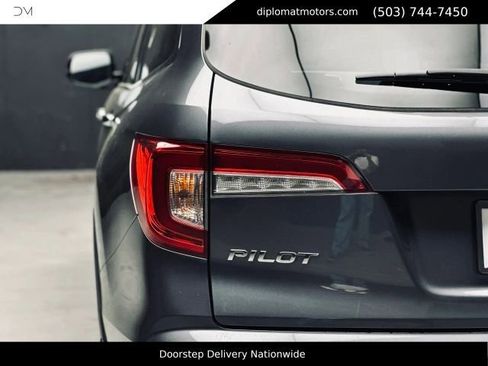 Used 2019 Honda Pilot Touring image 15