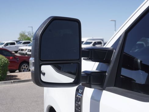New 2026 Ford F250 XLT w/ FX4 Off-Road Package AWD/4WD image 16