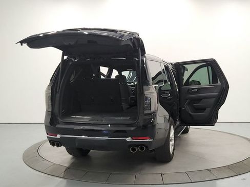 Used 2025 Chevrolet Tahoe Premier RWD image 14