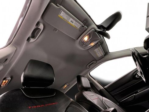 Used 2022 Jeep Compass Trailhawk w/ Trailhawk Elite Group image 22