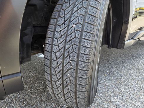 Used 2023 Subaru Outback Premium AWD/4WD image 10