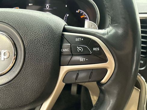 Used 2015 Jeep Grand Cherokee Limited image 34