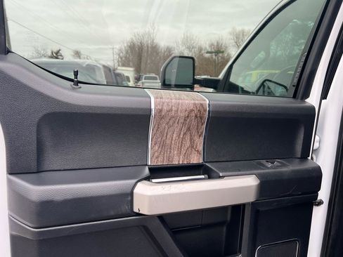 Used 2017 Ford F350 Lariat w/ Lariat Ultimate Package image 13