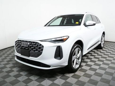 New 2025 Audi Q5 Premium Plus image 33