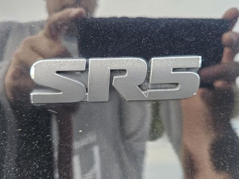 Used 2014 Toyota 4Runner SR5 Premium image 22