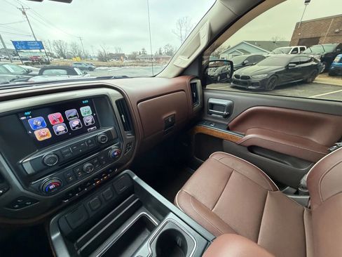 Used 2017 Chevrolet Silverado 1500 High Country w/ High Desert Package image 18