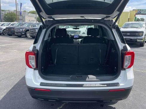 Certified 2024 Ford Explorer XLT RWD image 10
